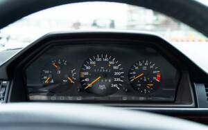 Image 37/45 of Mercedes-Benz E 220 (1995)