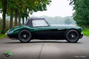 Image 45/59 of Austin-Healey 100&#x2F;6 (BN6) (1958)