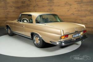 Immagine 8/12 di Mercedes-Benz 280 SE 3,5 (1970)