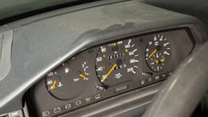 Bild 67/81 von Mercedes-Benz 250 TD (1992)