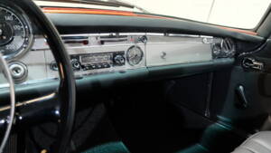 Image 21/35 of Mercedes-Benz 230 SL (1964)