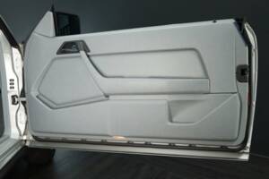 Afbeelding 33/50 van Mercedes-Benz 230 CE (1988)