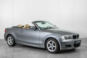 Immagine 5/50 di BMW 120i (2012)