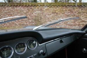 Image 47/50 of Ferrari 250 GT/E (1962)