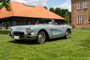 Image 69/78 of Chevrolet Corvette (1962)