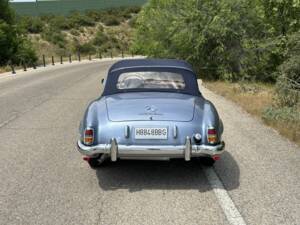 Image 5/8 of Mercedes-Benz 190 SL (1960)