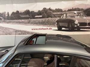 Image 2/18 de Porsche 911 SC 3.0 (1983)