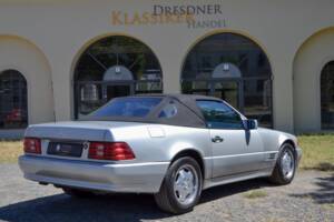 Image 18/50 of Mercedes-Benz 300 SL (1991)