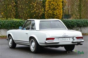 Image 9/50 of Mercedes-Benz 250 SL (1966)