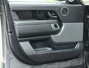 Image 25/50 of Land Rover Range Rover Vogue SDV8 (2019)