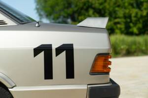 Obraz 10/50 pojazdu Mercedes-Benz 190 E 2.3-16 (1985)