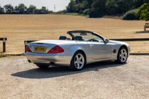 Image 37/50 de Mercedes-Benz SL 500 (2003)