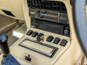 Bild 34/76 von Aston Martin Vantage (1979)