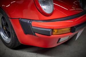 Immagine 46/96 di Porsche 911 Speedster 3.2 (1989)