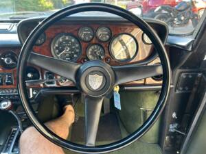 Image 16/34 of Bristol 411 Mk. I (1970)