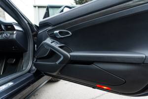 Bild 38/52 von Porsche 911 Turbo S (2017)