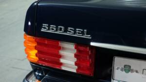 Afbeelding 26/32 van Mercedes-Benz 560 SEL (1990)