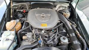 Image 7/14 of Mercedes-Benz 560 SL (1988)