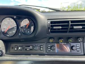 Imagen 16/21 de Porsche 911 Turbo 3.3 (1991)