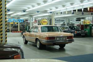 Image 8/50 de Mercedes-Benz 350 SE (1973)