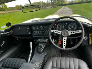 Imagen 20/39 de Jaguar E-Type V12 (2+2) (1972)