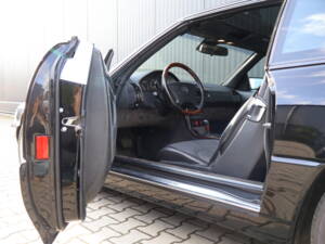 Bild 8/21 von Mercedes-Benz SL 600 (1997)