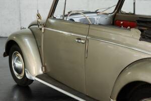 Bild 10/50 von Volkswagen Käfer 1200 Cabriolet (1957)