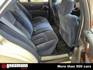 Image 12/15 of Mercedes-Benz 500 SE (1992)