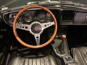 Afbeelding 30/54 van MG MGB (1973)
