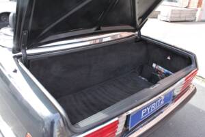 Image 13/17 of Mercedes-Benz 300 SL (1989)