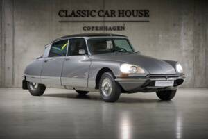 Image 21/92 of Citroën DS 23 Pallas (1975)