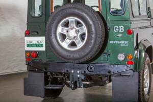 Immagine 9/18 di Land Rover Defender 90 Td5 (2002)