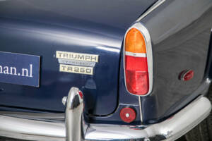 Imagen 30/50 de Triumph TR 250 (1968)