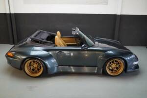 Image 29/50 of Porsche 911 Carrera RWB (1995)