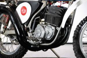 Image 29/50 of Ducati DUMMY (1976)