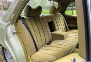 Image 23/26 of Mercedes-Benz 450 SEL 6,9 (1979)