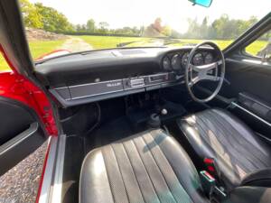 Bild 21/42 von Porsche 911 2.4 E (1973)