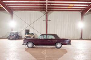 Bild 10/47 von Mercedes-Benz 280 SE (1970)