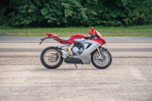 Image 5/16 de MV Agusta DUMMY (2012)