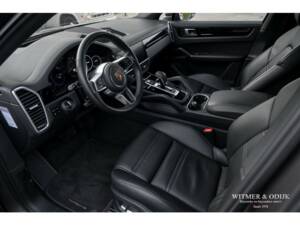 Bild 3/43 von Porsche Cayenne Coupé E-Hybrid (2020)