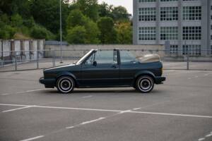 Bild 19/40 von Volkswagen Golf Mk I Convertible 1.8 (1991)