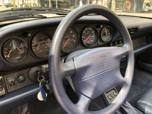 Bild 8/17 von Porsche 911 Carrera 4 (1996)