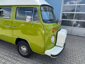 Image 43/100 of Volkswagen T2b Westfalia (1979)