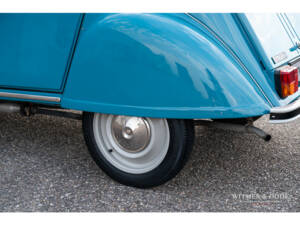 Image 14/28 de Citroën 2 CV 6 (1982)