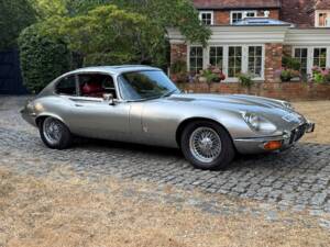 Afbeelding 6/30 van Jaguar E-Type V12 (2+2) (1974)