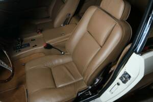 Image 11/50 of Jensen Interceptor  MK III (1974)