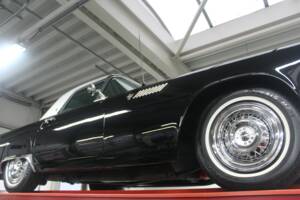 Bild 11/50 von Ford Thunderbird (1955)