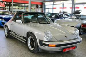 Immagine 2/15 di Porsche 911 Carrera 3.0 (1976)