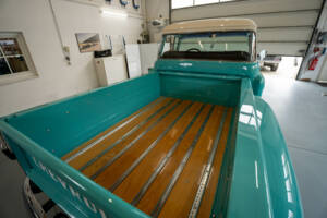 Bild 25/38 von Chevrolet Apache Stepside (1958)