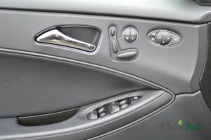 Bild 17/50 von Mercedes-Benz CLS 350 CGI (2008)